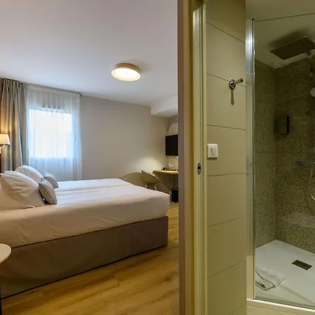 Western Amiraute Hotel 4*