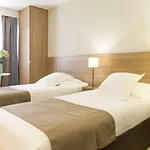 Western Amiraute Готель