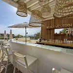 Готель Western Amiraute 4*