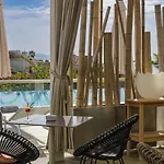 Western Amirauté Hotel 4*