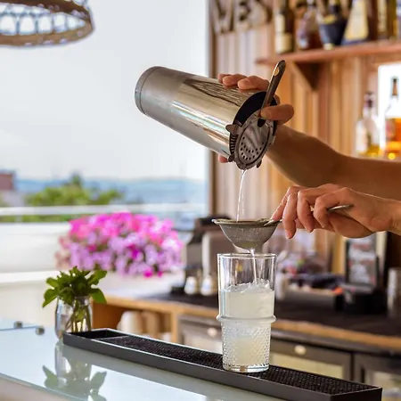 Hotel Western Amirauté 4*