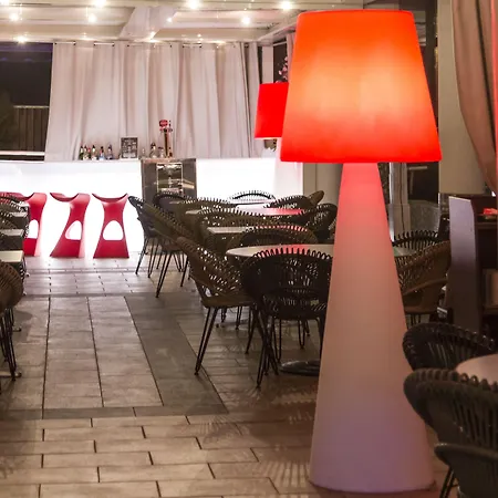 Western Amiraute Hotel 4*